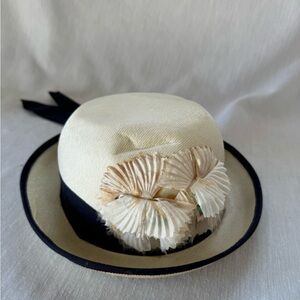 Vintage 1940’s Women’s Hat Cream Floral Details with Navy Blue Bow